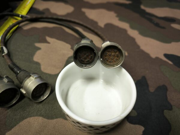Câble kd-759 reliant PRC-10/Alimentation jeep