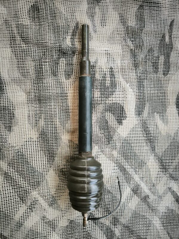 Embase d'antenne MP-65