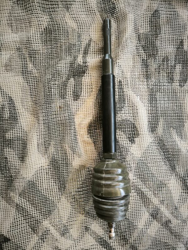 Embase d'antenne MP-65