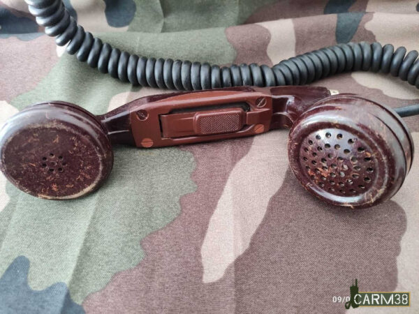Téléphone de terrain militaire néerlandais en bakélite TA-3017, dans son sac d'origine
