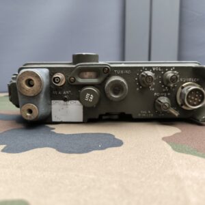 Emetteur récepteur radio militaire ER 79 - PRC10 - N° de série 13188